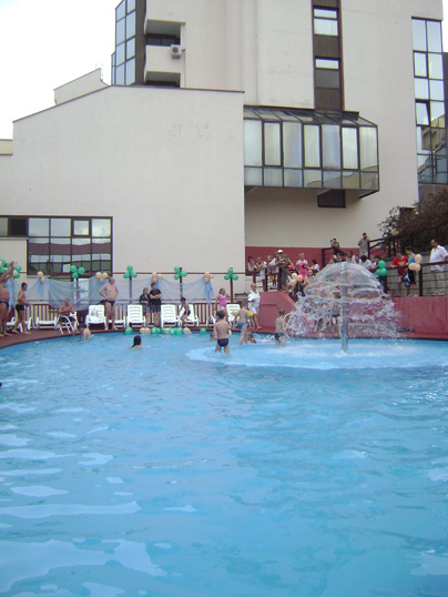 Открытый бассейн